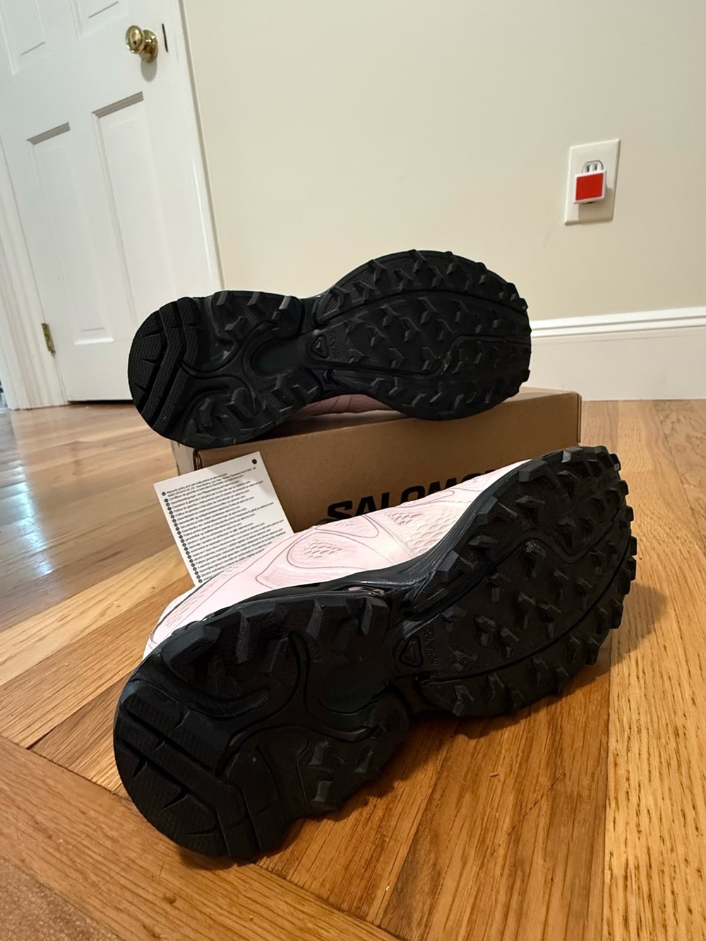 Salomon XT-Whisper Void Sneakers - Picture 4 of 4